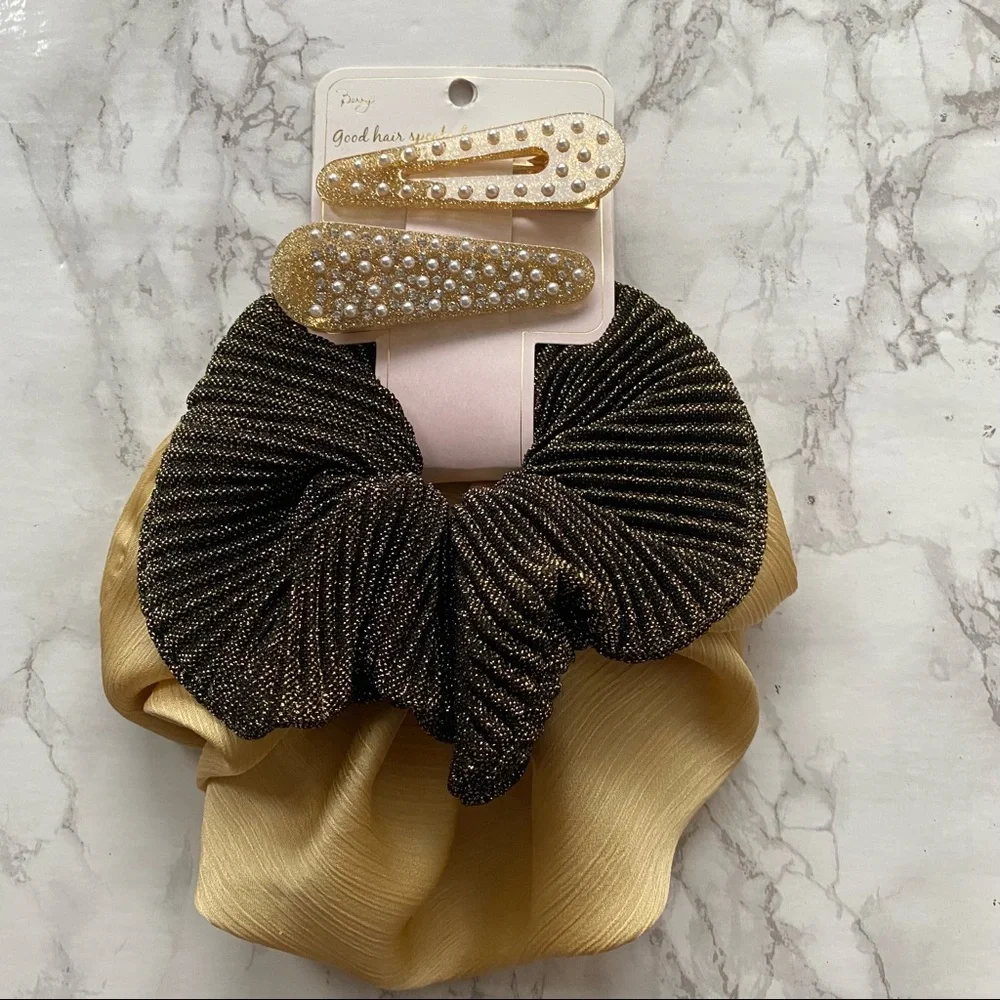 nordstrom berry hair pins and scrunchies set July sale